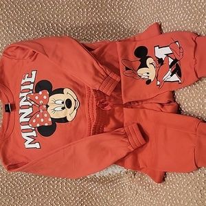 Minnie Mouse Sweatsuit